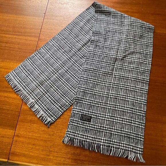 Acrylic Cashmere Scarf Houndstooth Plaid Black White - Picture 1 of 6